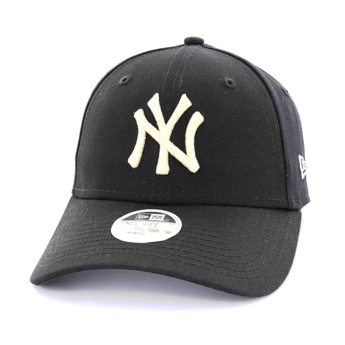 New Era Womens League Essential New York Yankees Cap Black