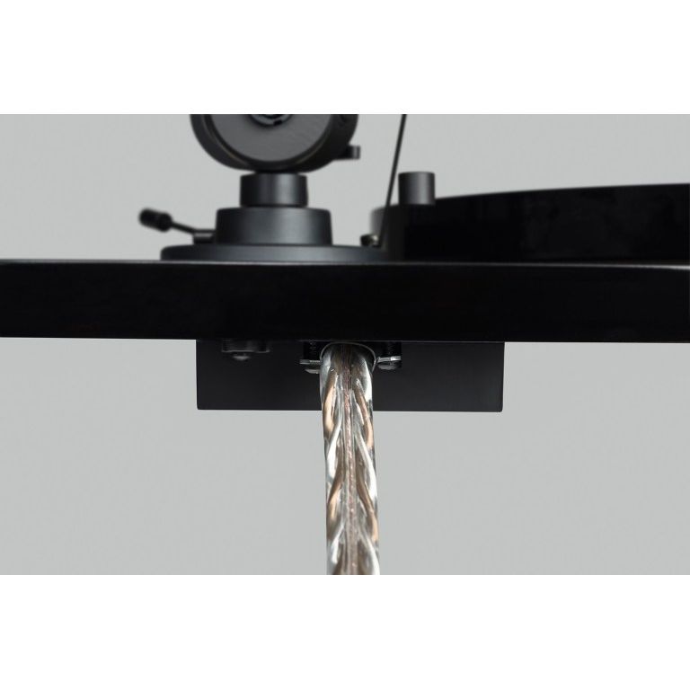 Pro-Ject Essential III Belt-Drive Turntable with Ortofon OM10 - Black