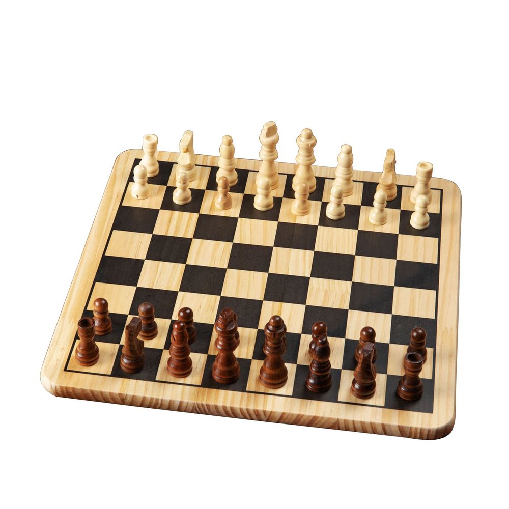 لعبة شطرنج الطاولة من هارفي ماكين