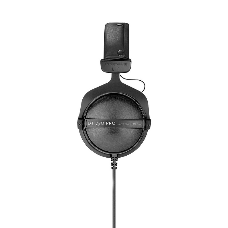 Beyerdynamic DT 770 Pro The Studio Legend 250 Ohms Studio Headphones