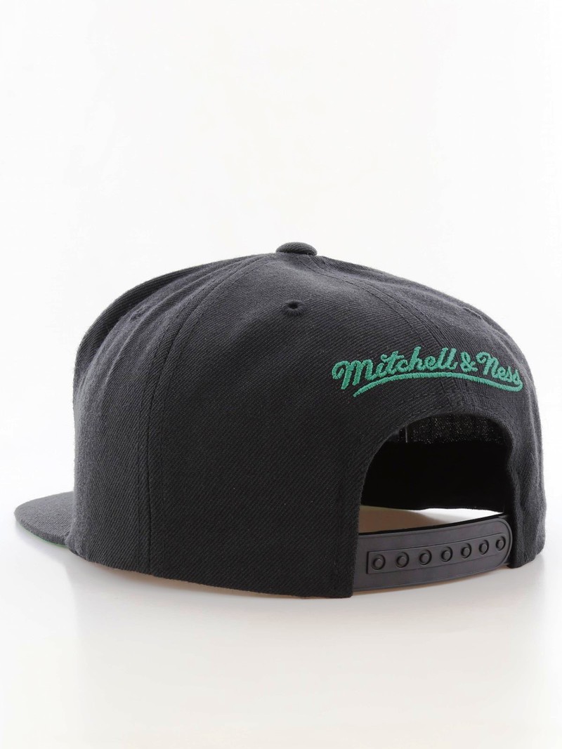 Mitchell & Ness Boston Celtics Wool Solid Snapback Men's Cap Black