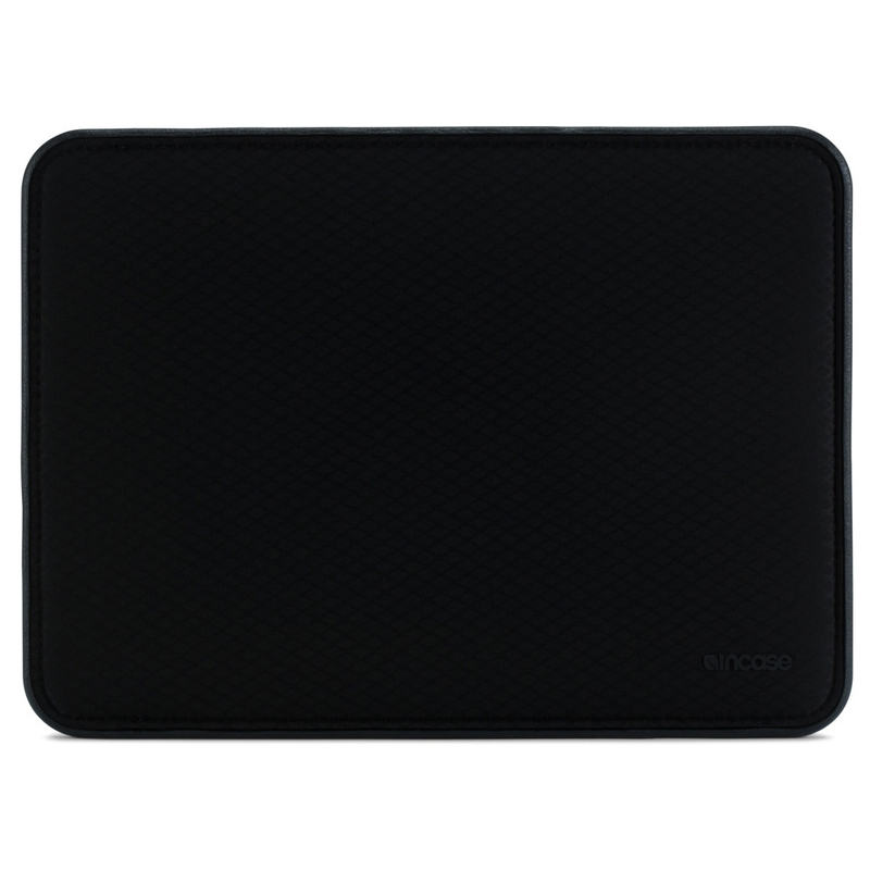 Incase Icon Sleeve with Diamond Ripstop Black Thunderbolt 3 USB C Black for 13 Inch Macbook Pro