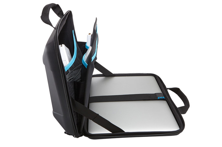 حقيبة جونتليت 3.0 بحزام لجهاز ماك بوك برو، ريتينا 15 بوصة لون أسود من ثول